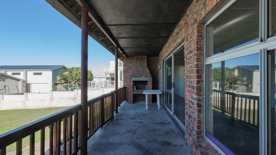 To Let 3 Bedroom Property for Rent in Agulhas Western Cape